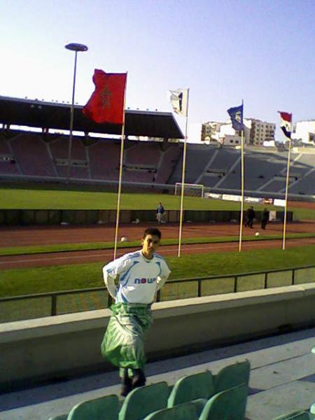 ==>green boy<==